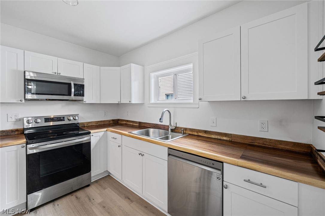 2702 Saratoga Avenue Old Brooklyn OH 44109