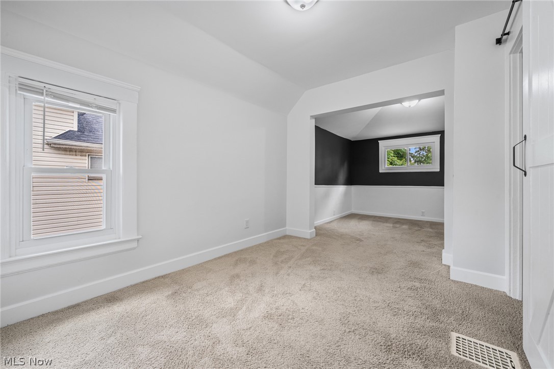 2702 Saratoga Avenue Old Brooklyn OH 44109