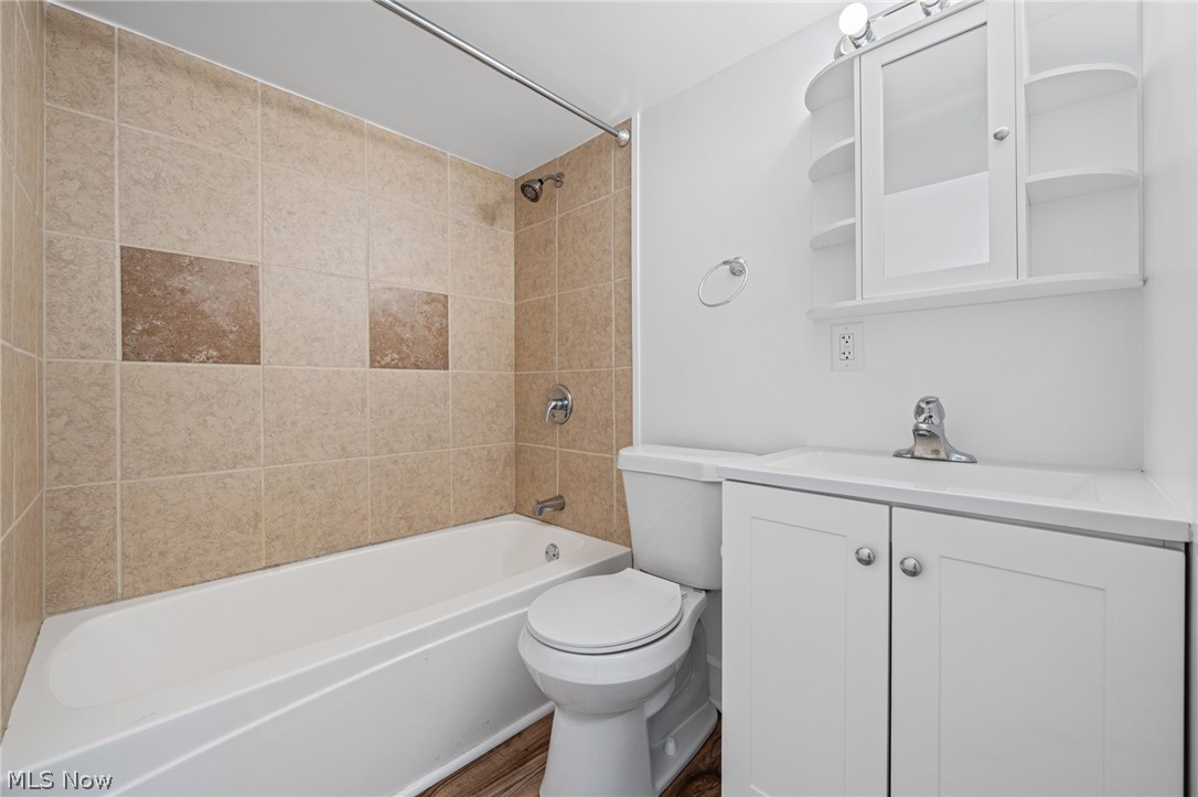 2702 Saratoga Avenue Old Brooklyn OH 44109