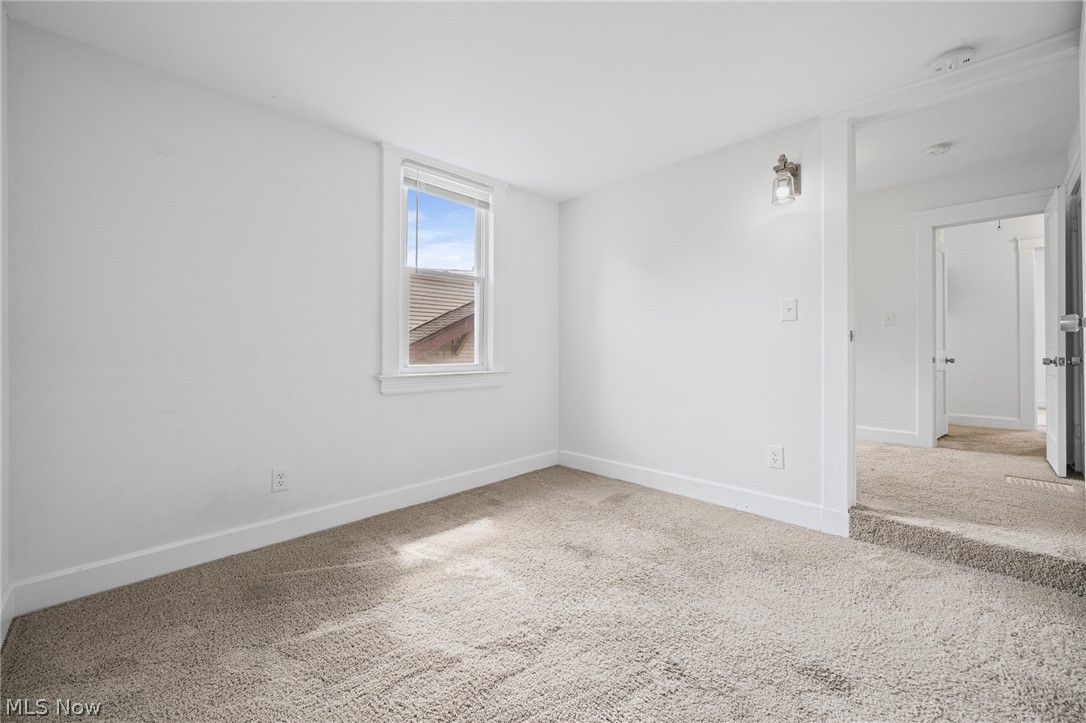 2702 Saratoga Avenue Old Brooklyn OH 44109