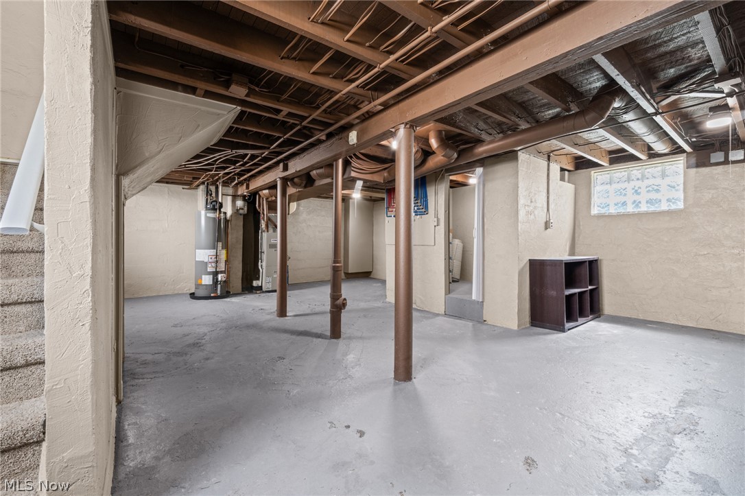 2702 Saratoga Avenue Old Brooklyn OH 44109