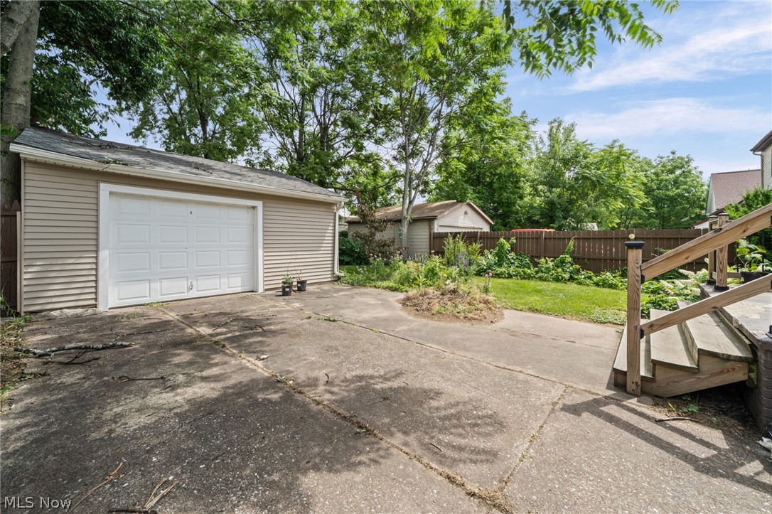 2702 Saratoga Avenue Old Brooklyn OH 44109