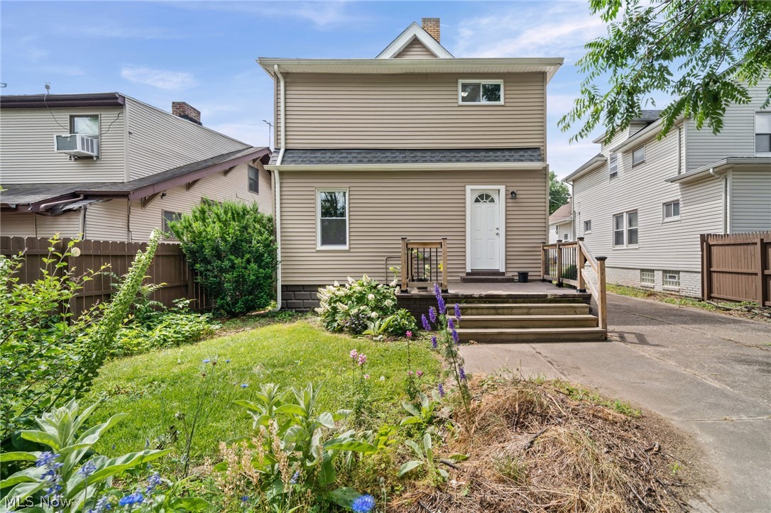 2702 Saratoga Avenue Old Brooklyn OH 44109