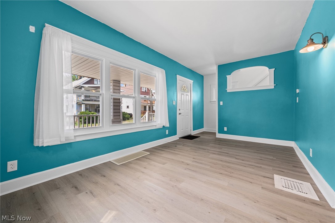 2702 Saratoga Avenue Old Brooklyn OH 44109