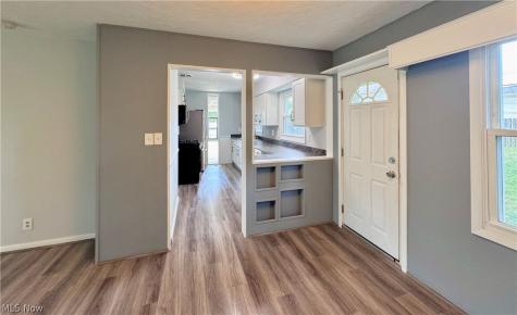 1723 Lander Road Mayfield Heights OH 44124