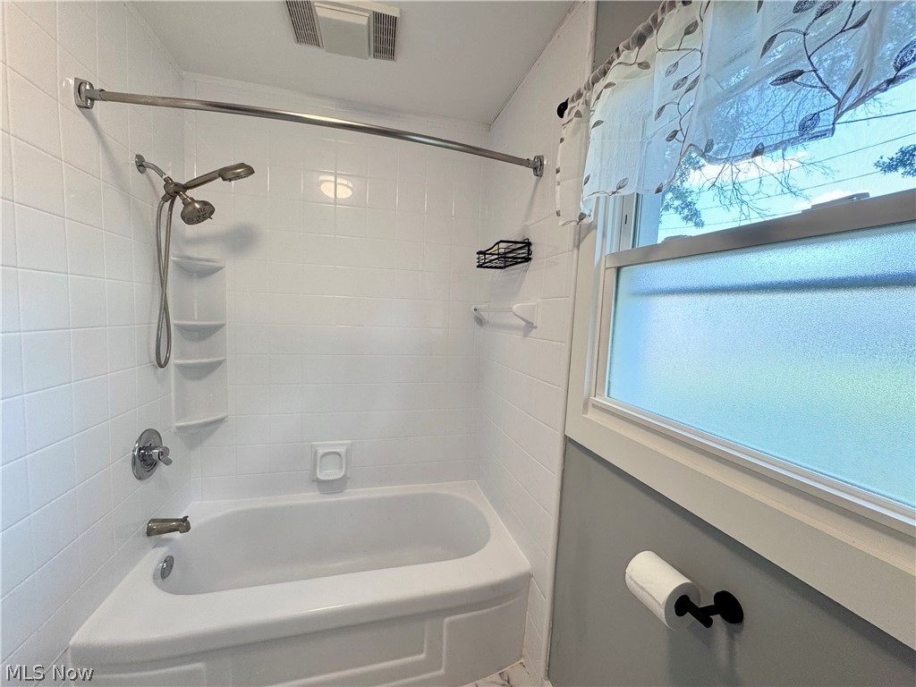 1723 Lander Road Mayfield Heights OH 44124