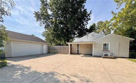 1723 Lander Road Mayfield Heights OH 44124
