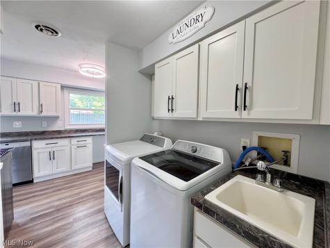 1723 Lander Road Mayfield Heights OH 44124
