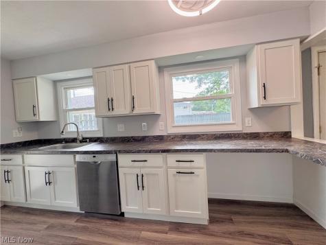 1723 Lander Road Mayfield Heights OH 44124