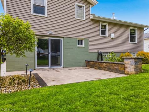 1107 Lynbrook Street SE North Canton OH 44720