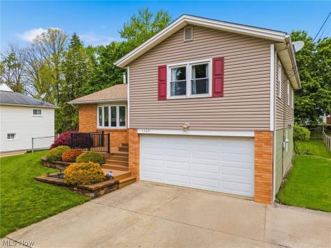 1107 Lynbrook Street SE North Canton OH 44720