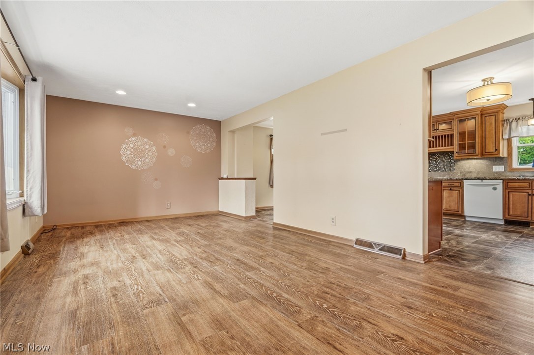 1107 Lynbrook Street SE North Canton OH 44720