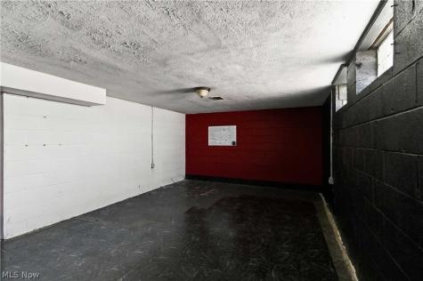 16006 Seville Road Cleveland OH 44128