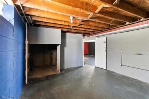 16006 Seville Road Cleveland OH 44128