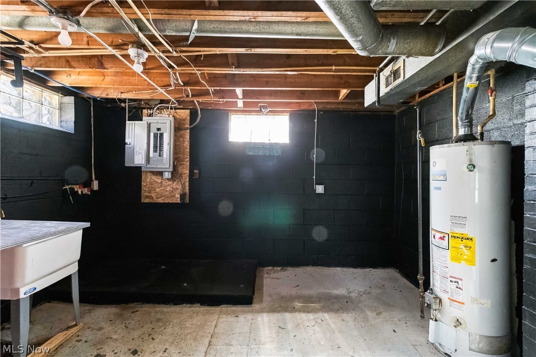 16006 Seville Road Cleveland OH 44128