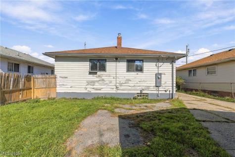 16006 Seville Road Cleveland OH 44128