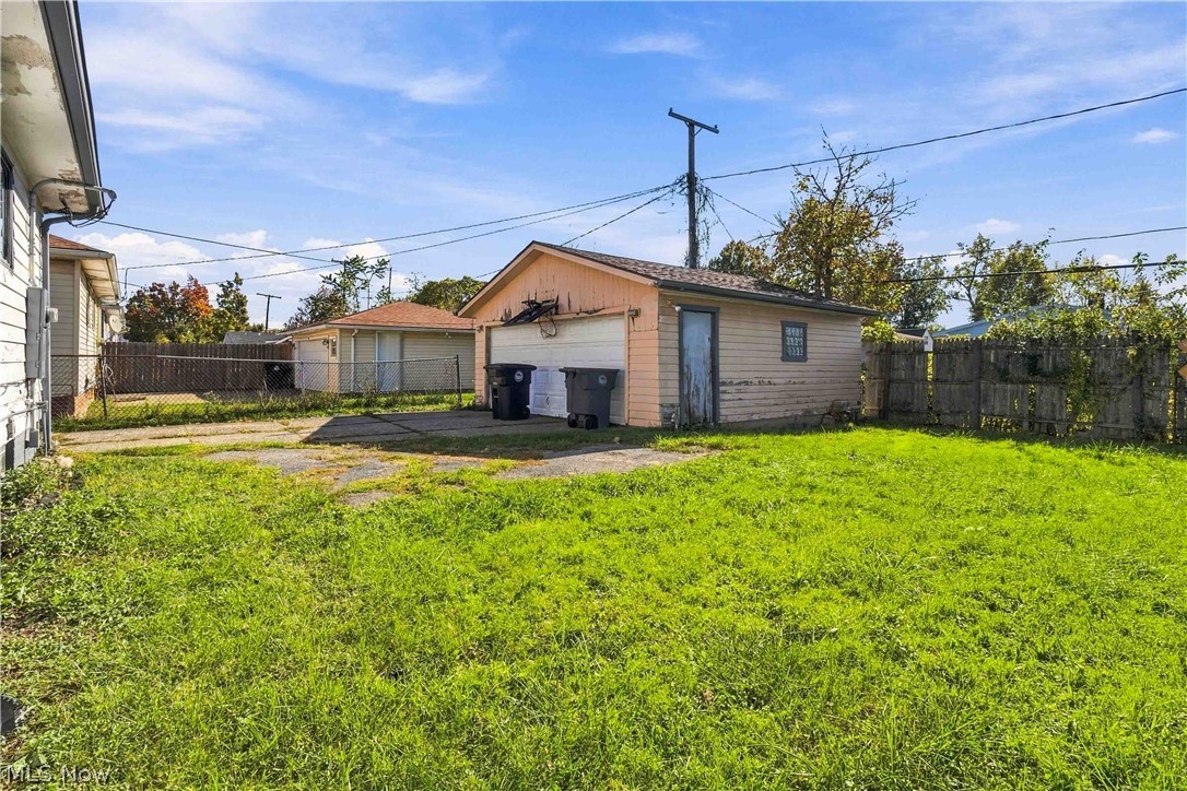 16006 Seville Road Cleveland OH 44128