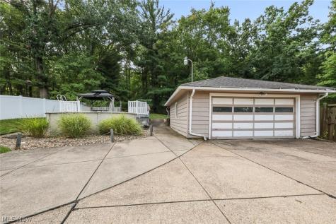 4695 W Ridgewood Drive Parma OH 44134