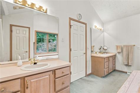 31643 Compass Cove Avon Lake OH 44012