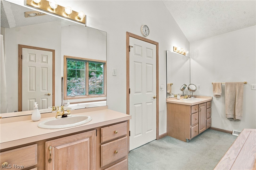31643 Compass Cove Avon Lake OH 44012