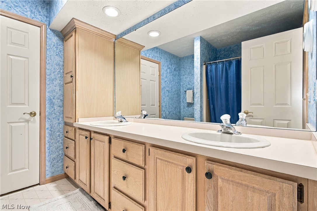 31643 Compass Cove Avon Lake OH 44012