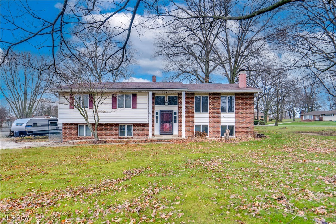 677 W Nimisila Road Akron OH 44319