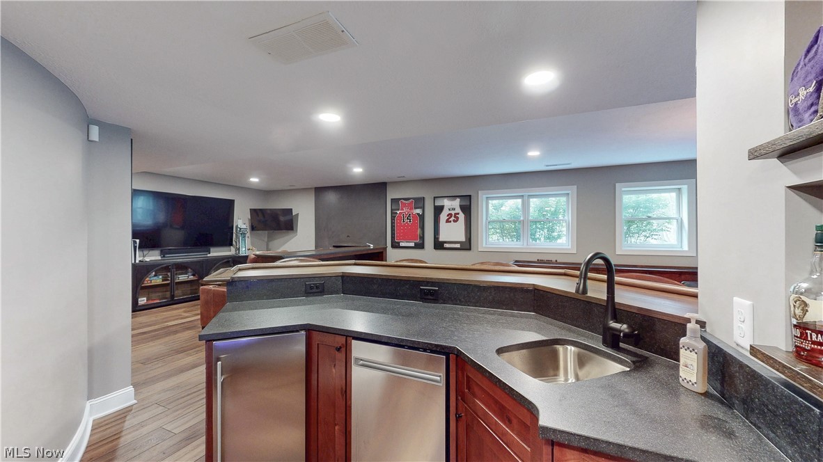 3773 Mapleleaf Hill Akron OH 44333