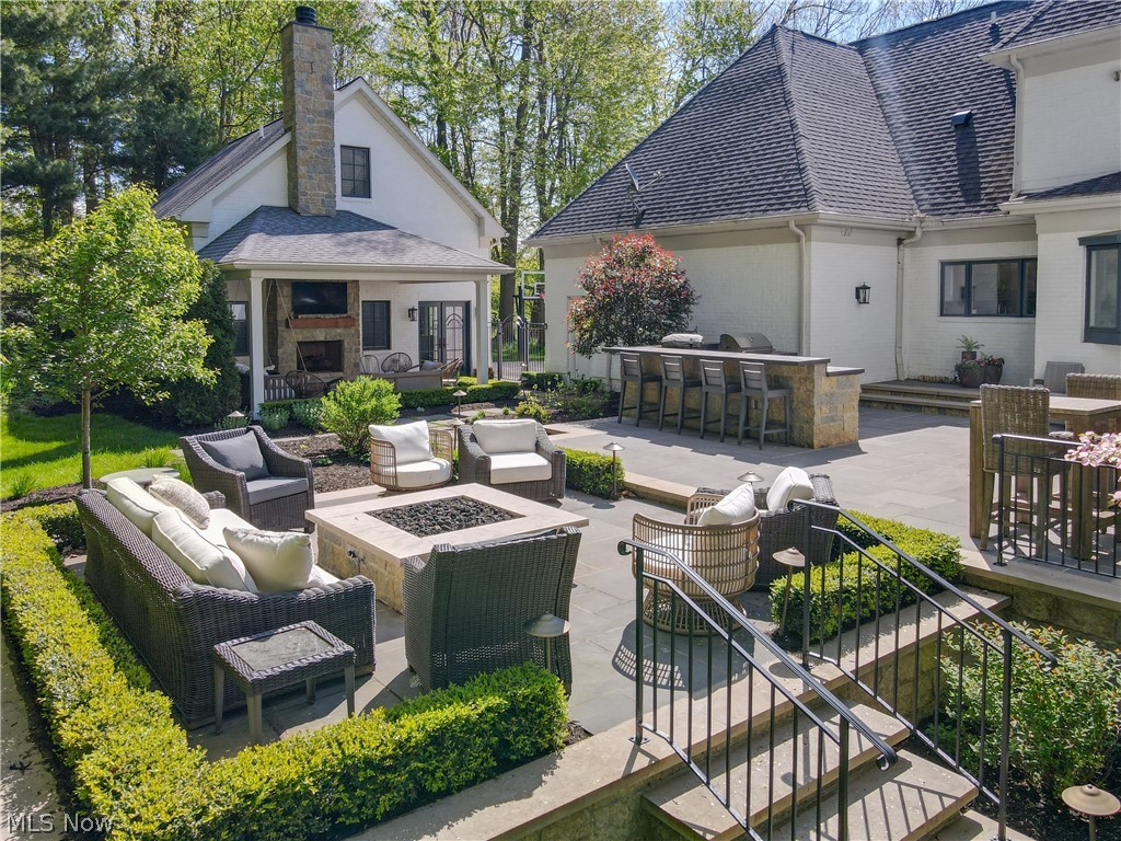 3773 Mapleleaf Hill Akron OH 44333