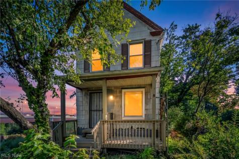 357 N Adams Street Akron OH 44304