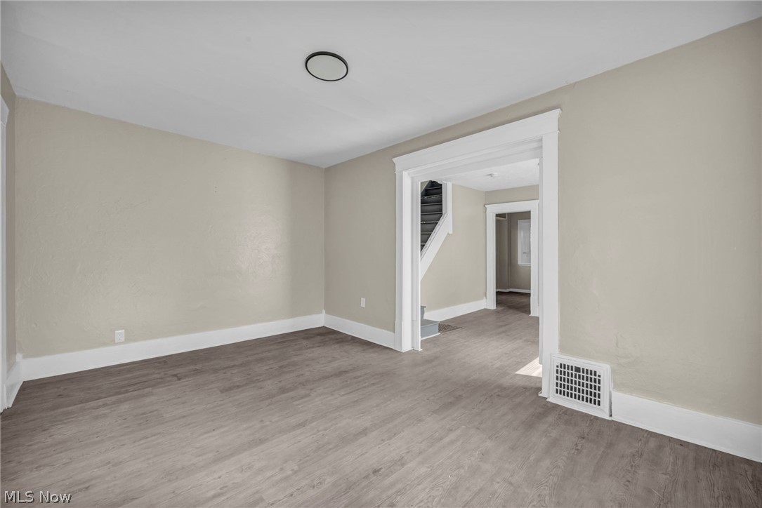 357 N Adams Street Akron OH 44304