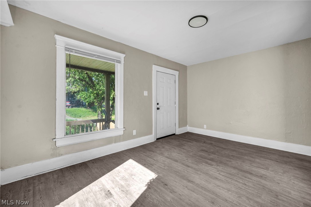 357 N Adams Street Akron OH 44304