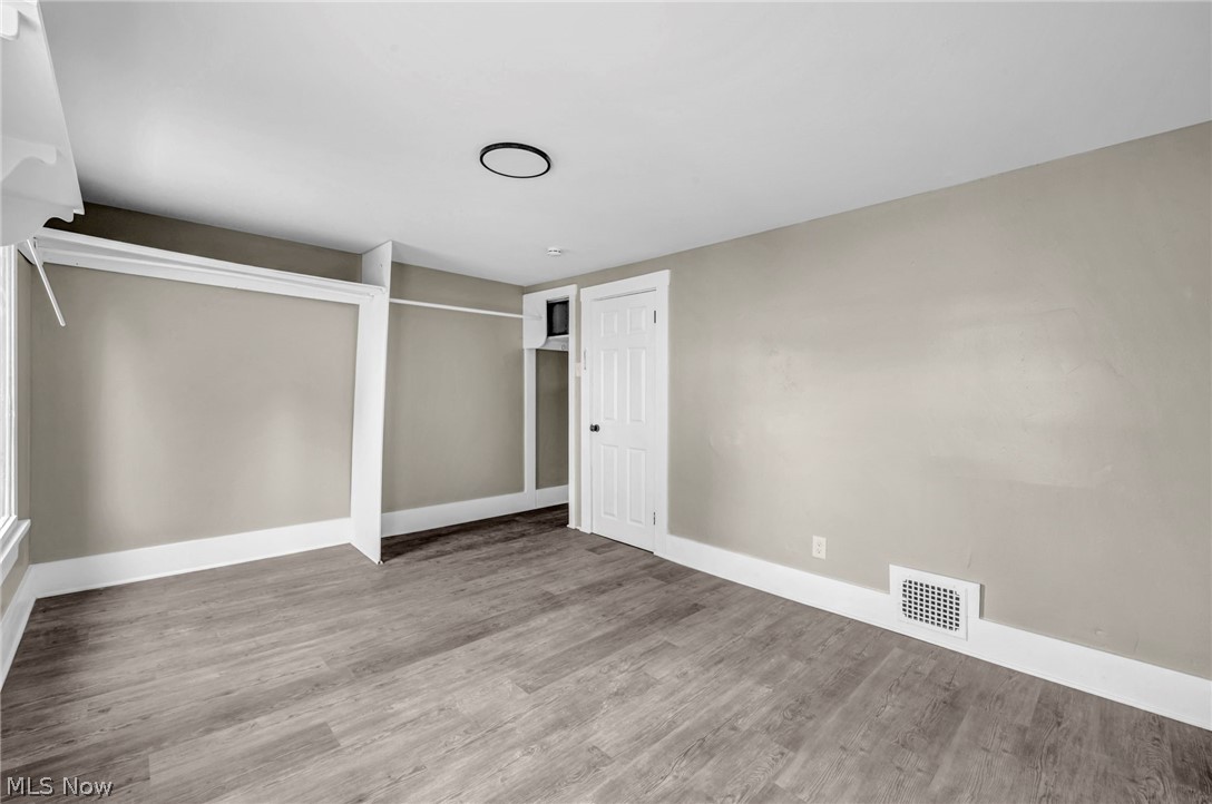 357 N Adams Street Akron OH 44304