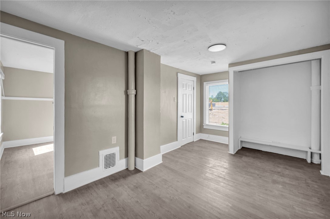 357 N Adams Street Akron OH 44304