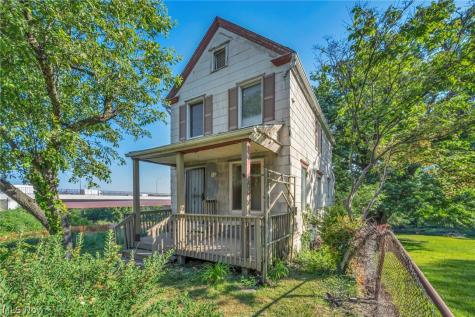 357 N Adams Street Akron OH 44304