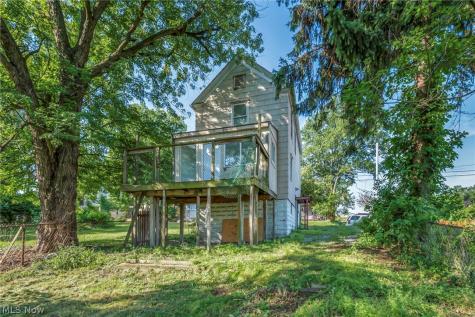 357 N Adams Street Akron OH 44304