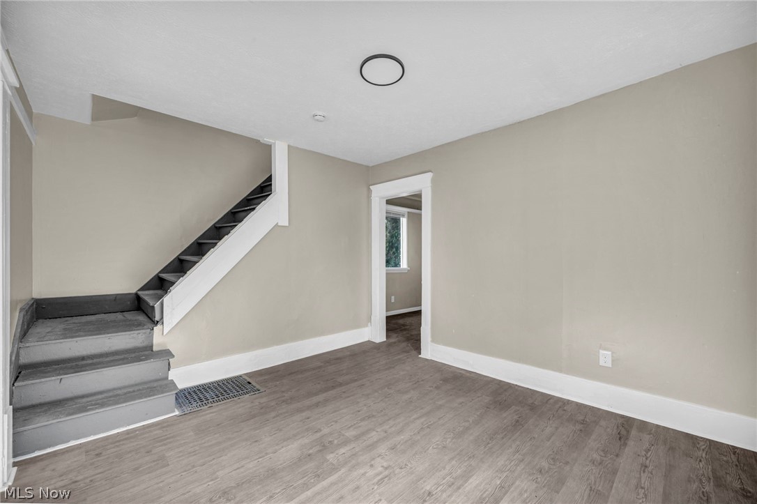 357 N Adams Street Akron OH 44304