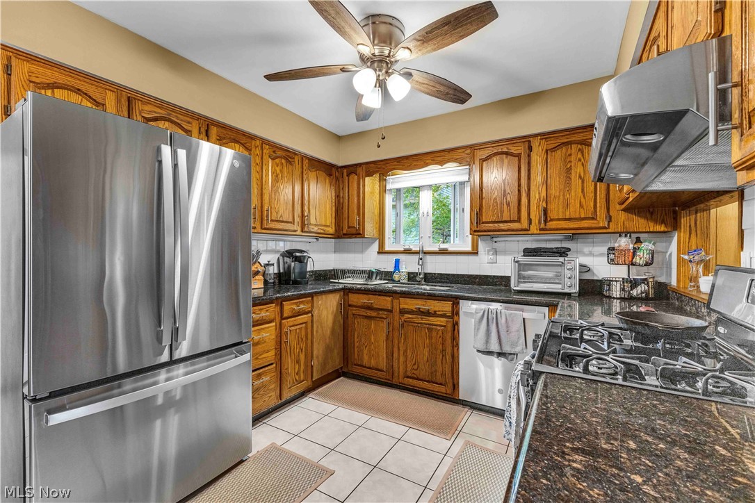 236 E 5th Avenue Berea OH 44017
