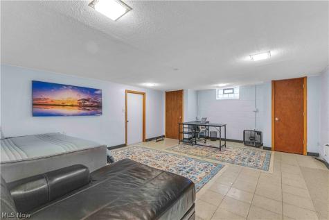 236 E 5th Avenue Berea OH 44017