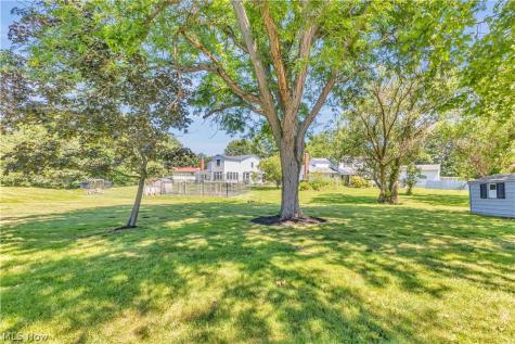 8834 Arrowood Court Mentor OH 44060