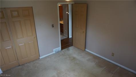 5716 Champaign Avenue Brook Park OH 44142