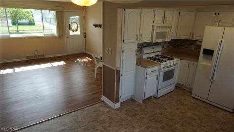 5716 Champaign Avenue Brook Park OH 44142