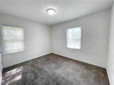 1731 Thornapple Avenue Akron OH 44301