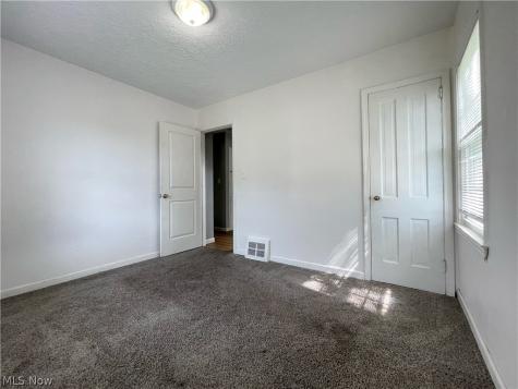 1731 Thornapple Avenue Akron OH 44301