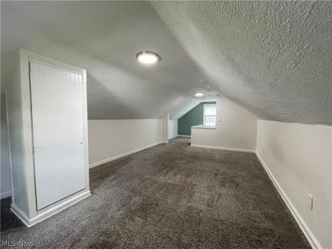 1731 Thornapple Avenue Akron OH 44301