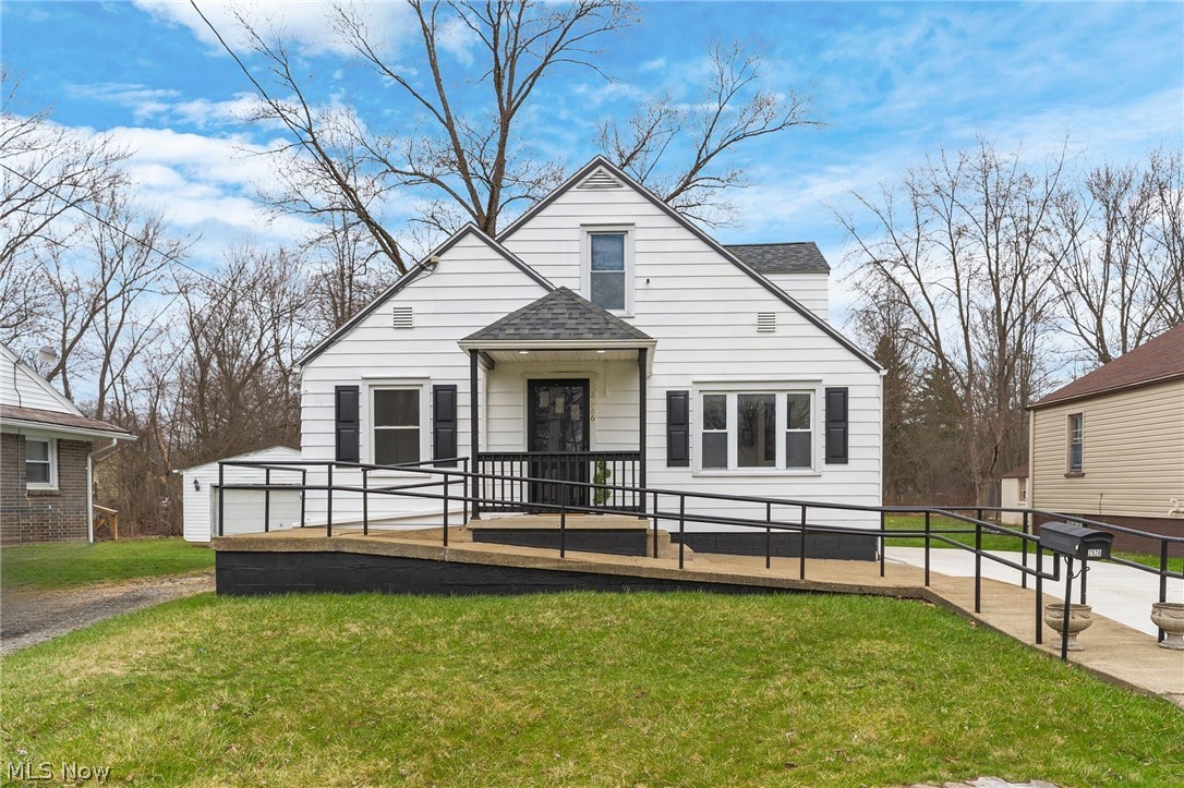 2526 Stocker Avenue Youngstown OH 44505