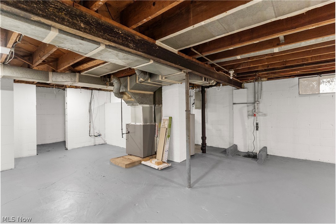 2526 Stocker Avenue Youngstown OH 44505