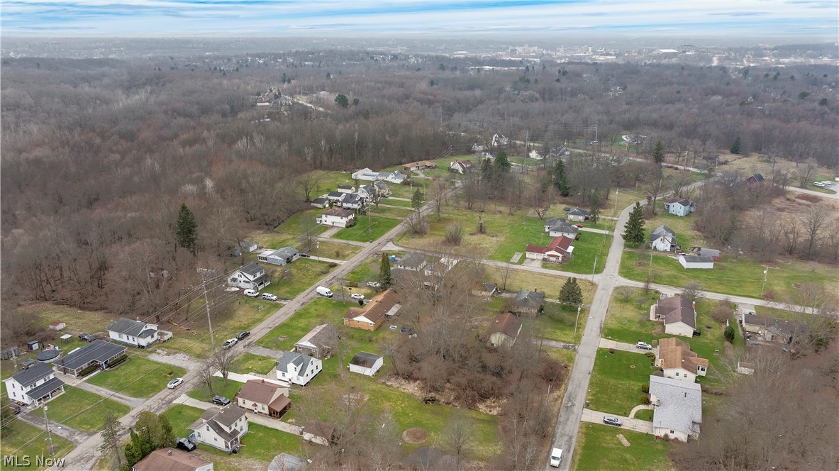 2526 Stocker Avenue Youngstown OH 44505