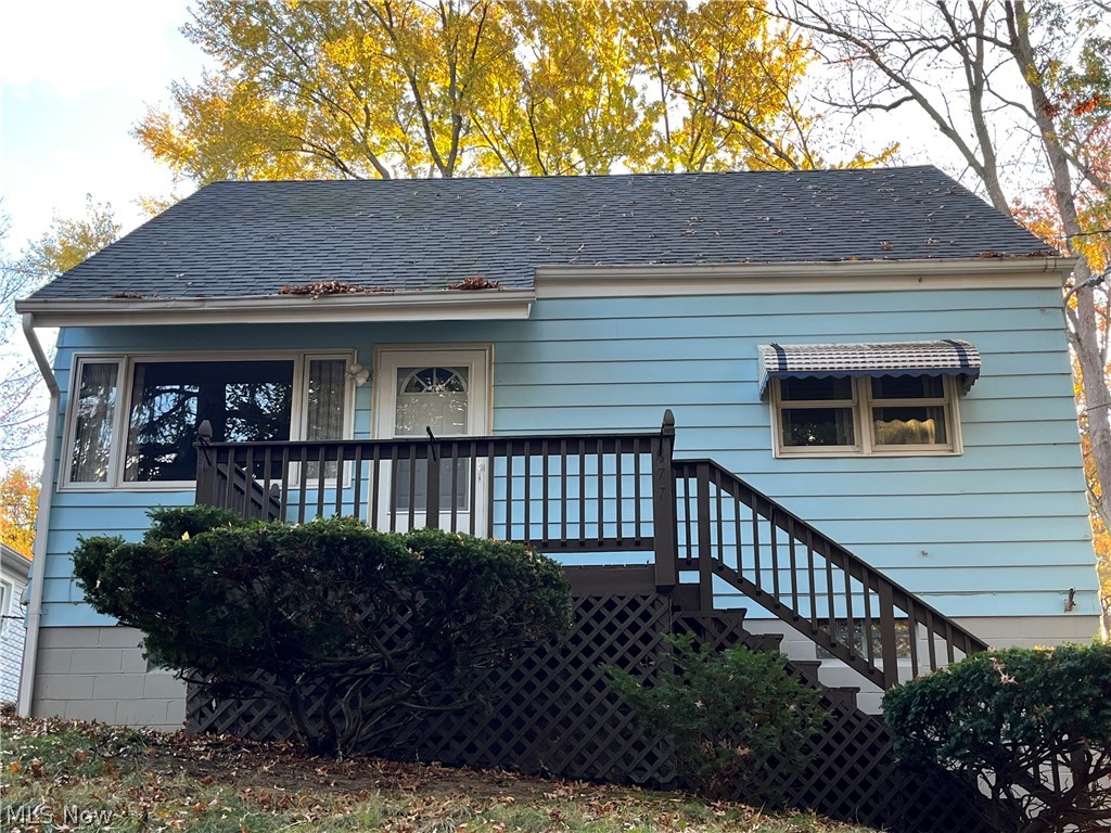 877 Burbank Avenue Akron OH 44305