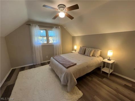 877 Burbank Avenue Akron OH 44305