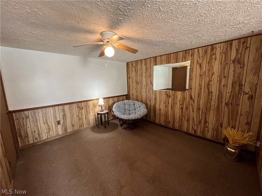 877 Burbank Avenue Akron OH 44305